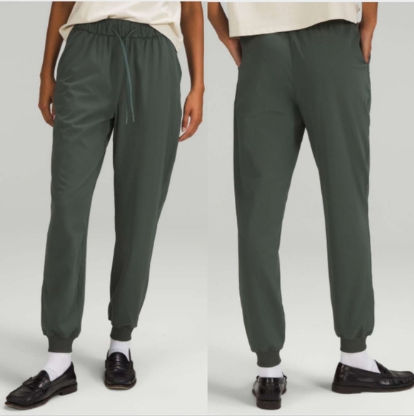 lululemon athletica Pants - lululemon athletica Forest Green Jogger Pants